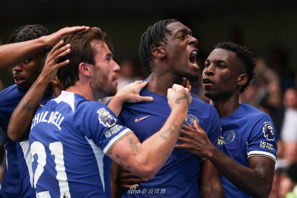 护框以及机 护框以及机